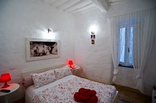 Antiche Mura Bed & Breakfast 2*